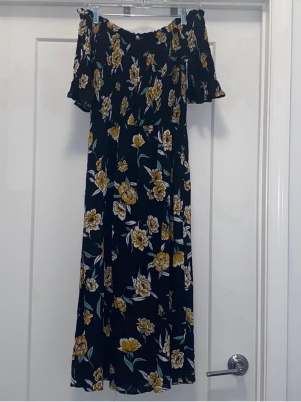 🌻 Black, Green, and Yellow MELLODAY Floral Off The Shoulder Dress - Size Medium